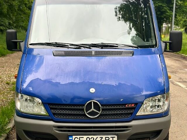 Синій Мерседес Sprinter, об'ємом двигуна 2.7 л та пробігом 720 тис. км за 9500 $, фото 1 на Automoto.ua