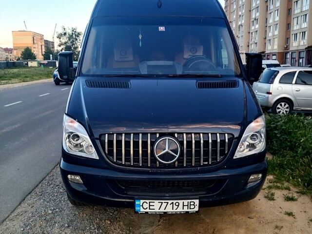 Синий Мерседес Sprinter, объемом двигателя 2.2 л и пробегом 350 тыс. км за 14300 $, фото 1 на Automoto.ua