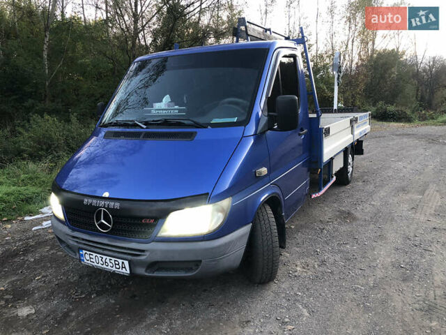 Синий Мерседес Sprinter, объемом двигателя 2.7 л и пробегом 350 тыс. км за 10999 $, фото 1 на Automoto.ua
