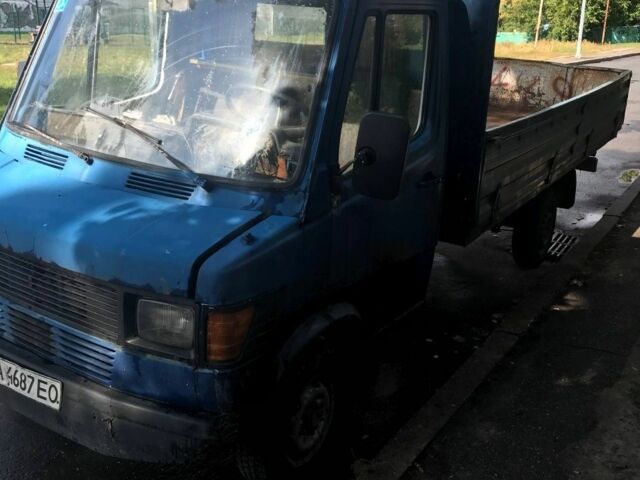 Синій Мерседес Sprinter, об'ємом двигуна 2.4 л та пробігом 1 тис. км за 1562 $, фото 1 на Automoto.ua