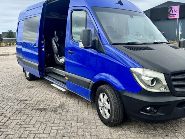 Синий Мерседес Sprinter, объемом двигателя 2.1 л и пробегом 530 тыс. км за 22998 $, фото 1 на Automoto.ua