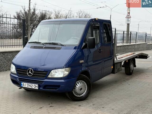Синий Мерседес Sprinter, объемом двигателя 2.69 л и пробегом 300 тыс. км за 16500 $, фото 1 на Automoto.ua