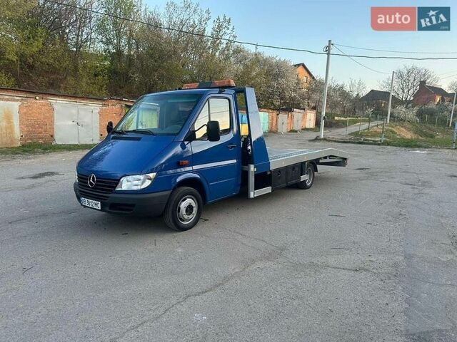 Синий Мерседес Sprinter, объемом двигателя 2.15 л и пробегом 592 тыс. км за 17700 $, фото 1 на Automoto.ua