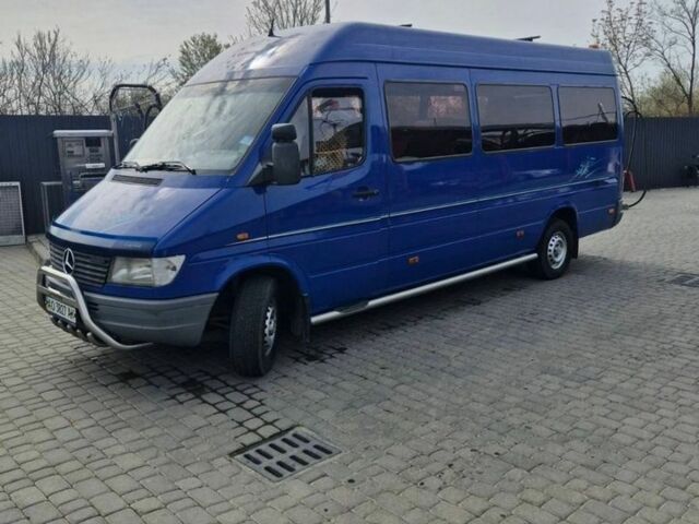 Синий Мерседес Sprinter, объемом двигателя 2.9 л и пробегом 678 тыс. км за 16900 $, фото 1 на Automoto.ua