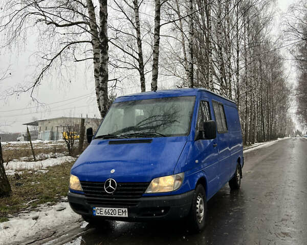 Синий Мерседес Sprinter, объемом двигателя 2.2 л и пробегом 375 тыс. км за 8500 $, фото 1 на Automoto.ua