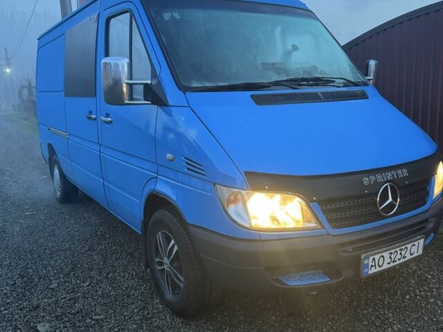 Синій Мерседес Sprinter, об'ємом двигуна 0 л та пробігом 300 тис. км за 7500 $, фото 1 на Automoto.ua