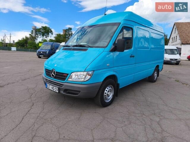 Синій Мерседес Sprinter, об'ємом двигуна 0 л та пробігом 228 тис. км за 17900 $, фото 1 на Automoto.ua