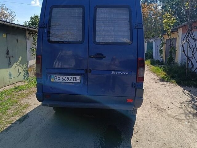 Синій Мерседес Sprinter, об'ємом двигуна 2.1 л та пробігом 2 тис. км за 6000 $, фото 1 на Automoto.ua