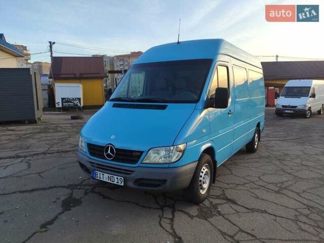 Синий Мерседес Sprinter, объемом двигателя 0 л и пробегом 228 тыс. км за 17500 $, фото 1 на Automoto.ua