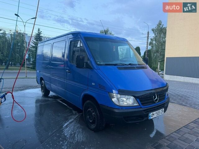 Синій Мерседес Sprinter, об'ємом двигуна 2.15 л та пробігом 555 тис. км за 5500 $, фото 1 на Automoto.ua