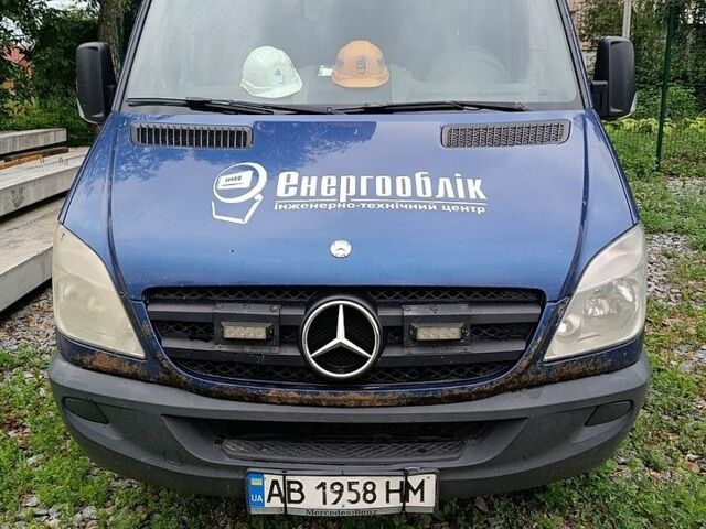 Синій Мерседес Sprinter, об'ємом двигуна 2.15 л та пробігом 1000 тис. км за 10000 $, фото 1 на Automoto.ua