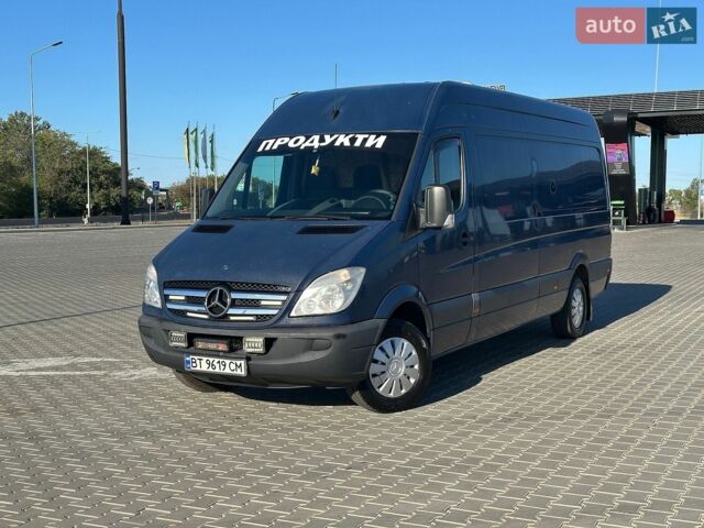 Синий Мерседес Sprinter, объемом двигателя 3 л и пробегом 284 тыс. км за 19500 $, фото 1 на Automoto.ua