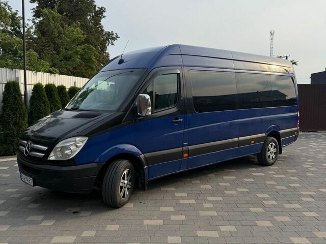 Синій Мерседес Sprinter, об'ємом двигуна 2.14 л та пробігом 700 тис. км за 16900 $, фото 1 на Automoto.ua