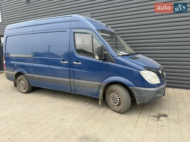 Синій Мерседес Sprinter, об'ємом двигуна 2.99 л та пробігом 350 тис. км за 16500 $, фото 1 на Automoto.ua