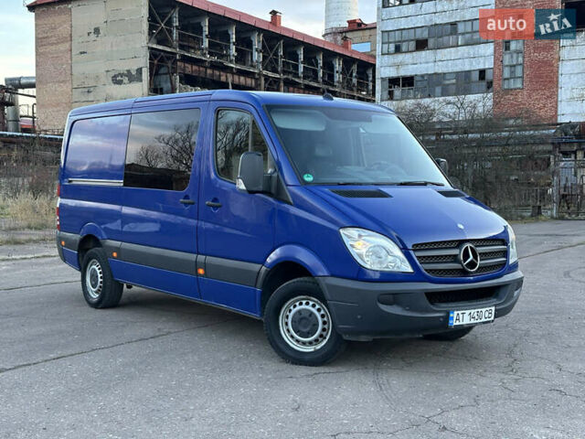 Синий Мерседес Sprinter, объемом двигателя 2.14 л и пробегом 260 тыс. км за 18700 $, фото 1 на Automoto.ua