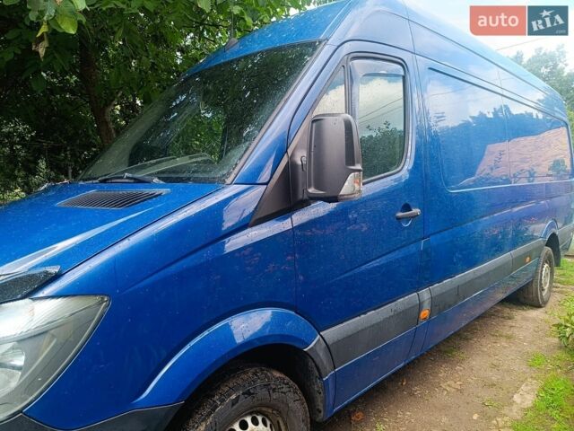 Синий Мерседес Sprinter, объемом двигателя 2.14 л и пробегом 268 тыс. км за 14999 $, фото 1 на Automoto.ua