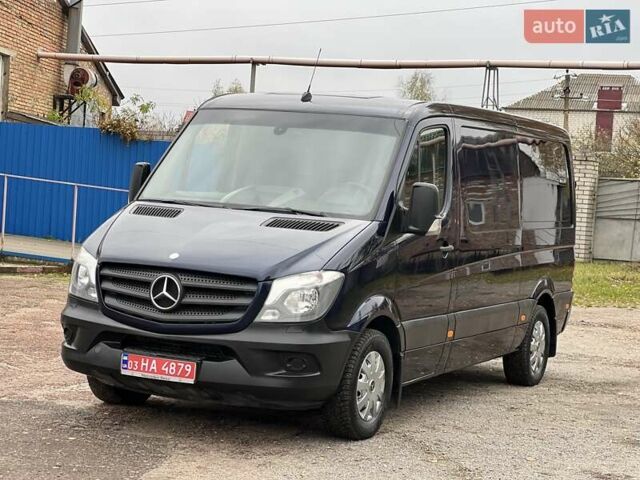 Синий Мерседес Sprinter, объемом двигателя 2.2 л и пробегом 310 тыс. км за 17500 $, фото 1 на Automoto.ua