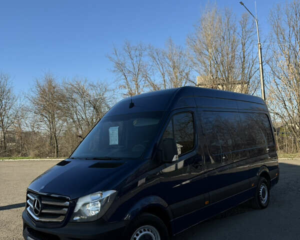 Синий Мерседес Sprinter, объемом двигателя 2.14 л и пробегом 337 тыс. км за 17200 $, фото 1 на Automoto.ua