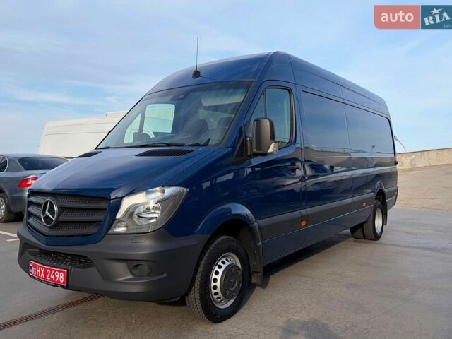 Синий Мерседес Sprinter, объемом двигателя 2.2 л и пробегом 258 тыс. км за 28900 $, фото 1 на Automoto.ua