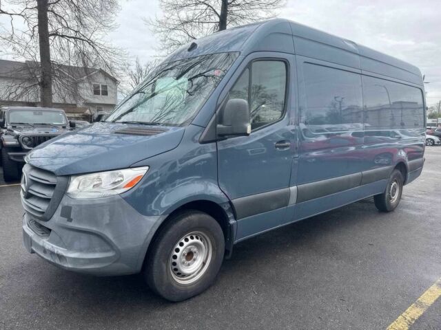 Синий Мерседес Sprinter, объемом двигателя 3 л и пробегом 84 тыс. км за 12400 $, фото 1 на Automoto.ua