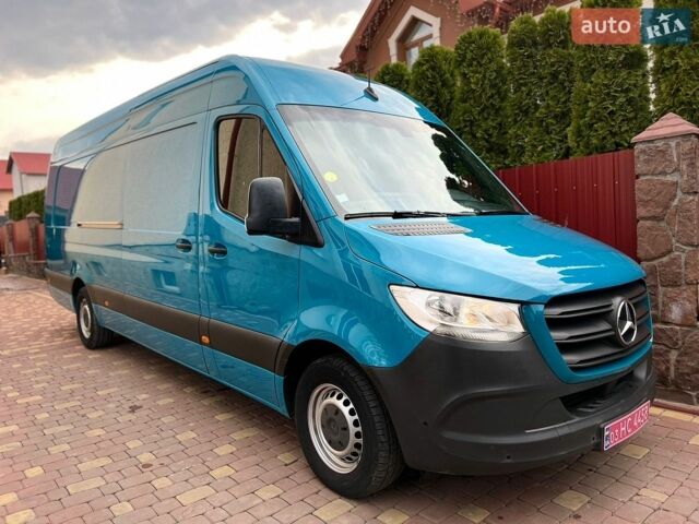 Синий Мерседес Sprinter, объемом двигателя 2.2 л и пробегом 288 тыс. км за 28000 $, фото 1 на Automoto.ua
