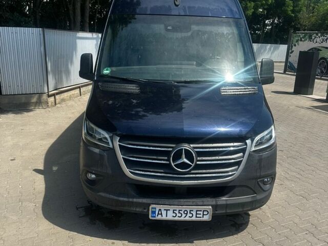 Синій Мерседес Sprinter, об'ємом двигуна 2.14 л та пробігом 412 тис. км за 26499 $, фото 1 на Automoto.ua