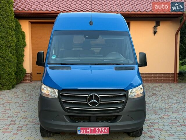 Синий Мерседес Sprinter, объемом двигателя 2.14 л и пробегом 239 тыс. км за 25800 $, фото 1 на Automoto.ua