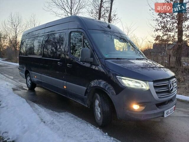 Синий Мерседес Sprinter, объемом двигателя 2.14 л и пробегом 370 тыс. км за 23999 $, фото 1 на Automoto.ua