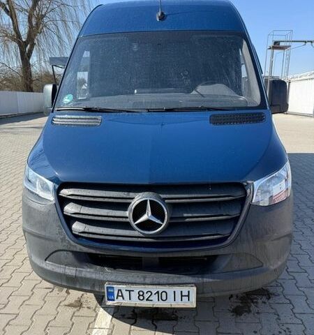 Синий Мерседес Sprinter, объемом двигателя 2.14 л и пробегом 127 тыс. км за 28200 $, фото 1 на Automoto.ua