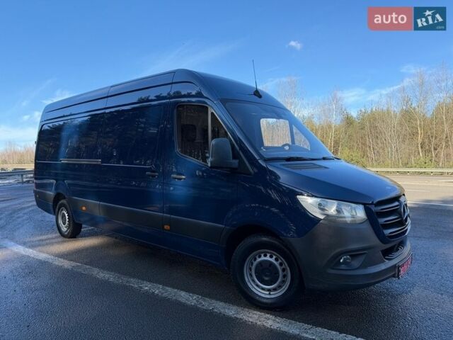 Синий Мерседес Sprinter, объемом двигателя 2.99 л и пробегом 410 тыс. км за 29900 $, фото 1 на Automoto.ua