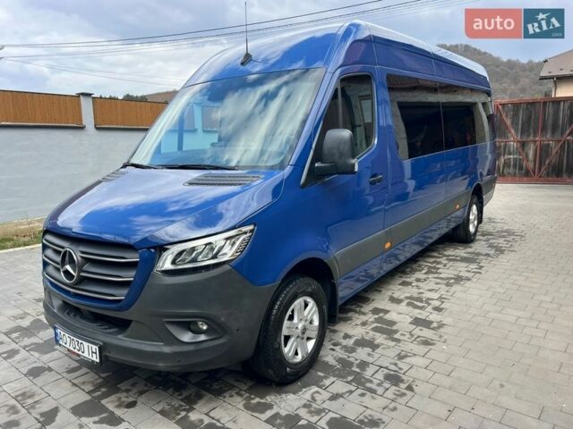 Синій Мерседес Sprinter, об'ємом двигуна 1.95 л та пробігом 218 тис. км за 37000 $, фото 1 на Automoto.ua