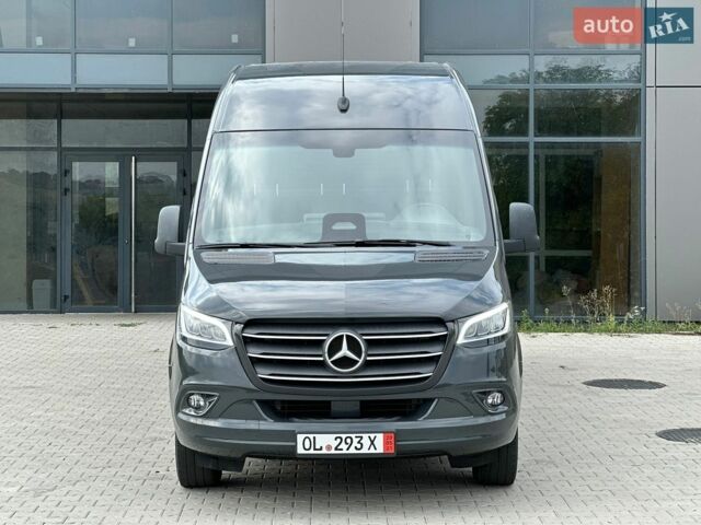 Синий Мерседес Sprinter, объемом двигателя 2 л и пробегом 132 тыс. км за 42853 $, фото 1 на Automoto.ua