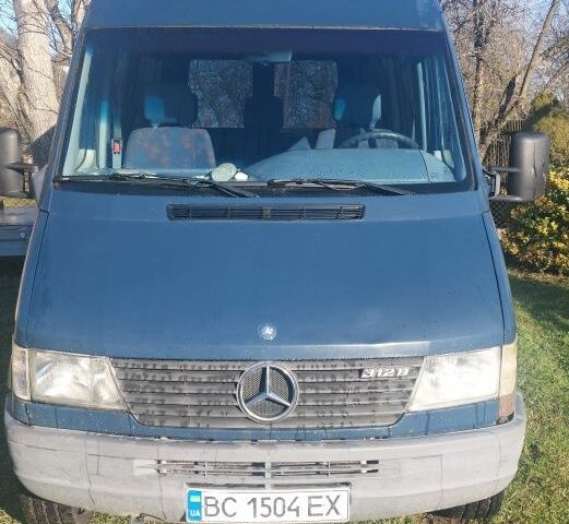 Синий Мерседес Sprinter, объемом двигателя 2.9 л и пробегом 440 тыс. км за 5300 $, фото 1 на Automoto.ua