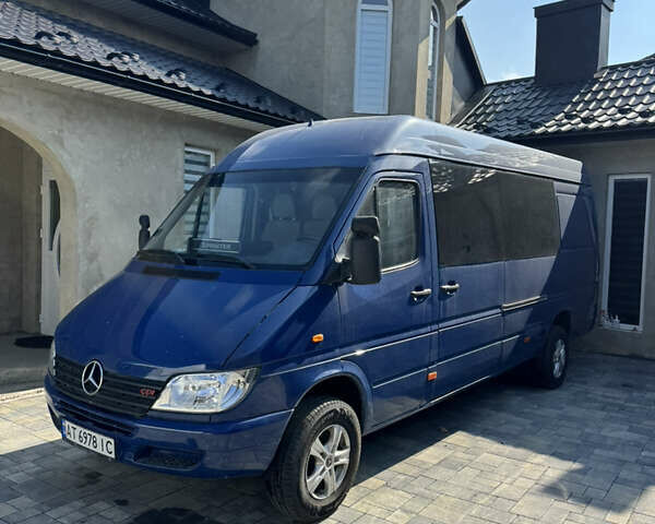 Синий Мерседес Sprinter, объемом двигателя 2.7 л и пробегом 140 тыс. км за 14124 $, фото 1 на Automoto.ua