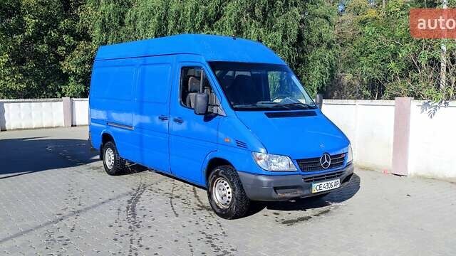 Синій Мерседес Sprinter, об'ємом двигуна 2.7 л та пробігом 377 тис. км за 9200 $, фото 1 на Automoto.ua