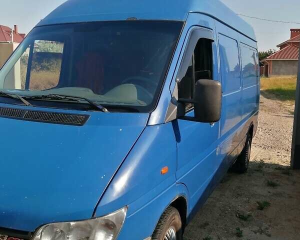 Синий Мерседес Sprinter, объемом двигателя 2.1 л и пробегом 420 тыс. км за 7000 $, фото 1 на Automoto.ua