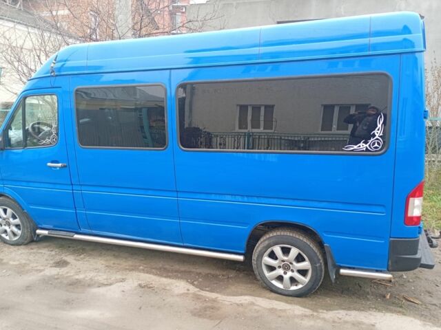 Синій Мерседес Sprinter, об'ємом двигуна 2.7 л та пробігом 318 тис. км за 10000 $, фото 1 на Automoto.ua