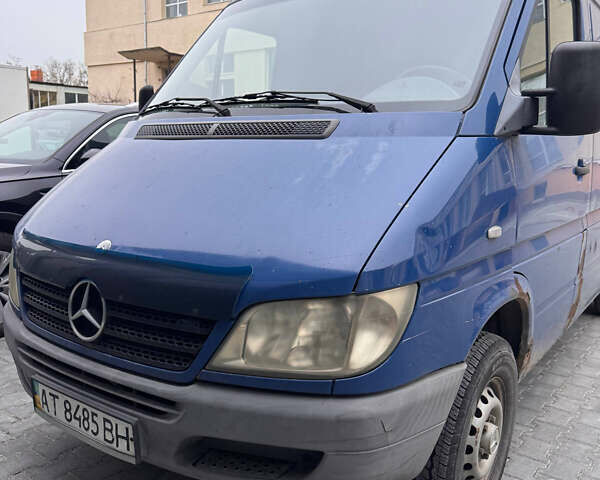 Синій Мерседес Sprinter, об'ємом двигуна 2.7 л та пробігом 487 тис. км за 7900 $, фото 1 на Automoto.ua