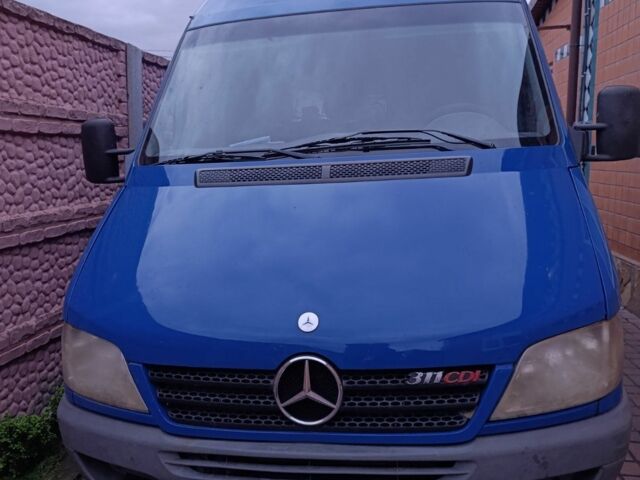 Синій Мерседес Sprinter, об'ємом двигуна 2.2 л та пробігом 320 тис. км за 10000 $, фото 1 на Automoto.ua