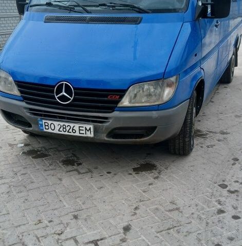 Синій Мерседес Sprinter, об'ємом двигуна 2.2 л та пробігом 300 тис. км за 7000 $, фото 1 на Automoto.ua