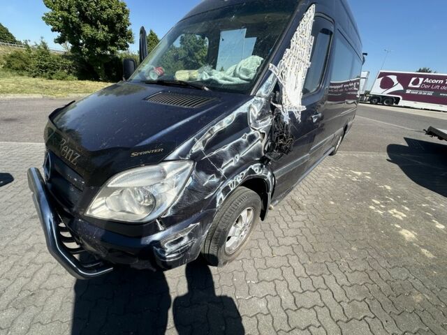 Синий Мерседес Sprinter, объемом двигателя 3 л и пробегом 300 тыс. км за 11000 $, фото 1 на Automoto.ua