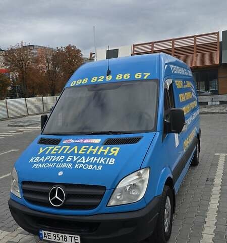 Синий Мерседес Sprinter, объемом двигателя 2.15 л и пробегом 290 тыс. км за 11850 $, фото 1 на Automoto.ua