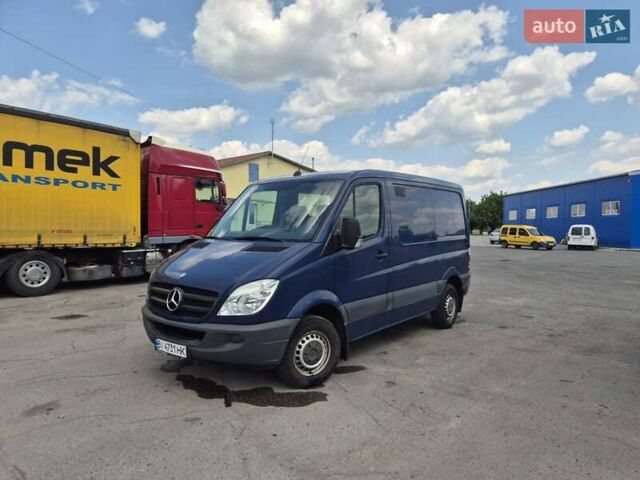 Синий Мерседес Sprinter, объемом двигателя 2.1 л и пробегом 165 тыс. км за 10500 $, фото 1 на Automoto.ua