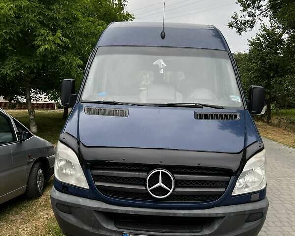 Мерседес Sprinter 2012 в Надворной на Automoto.ua Синий Мерседес Sprinter, объемом двигателя 1.8 л и пробегом 569 тыс. км за 14100 $, фото 1 на Automoto.ua