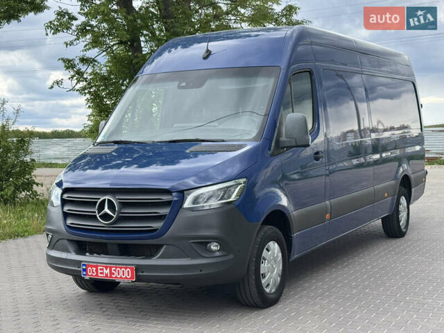 Синий Мерседес Sprinter, объемом двигателя 0 л и пробегом 275 тыс. км за 31900 $, фото 1 на Automoto.ua