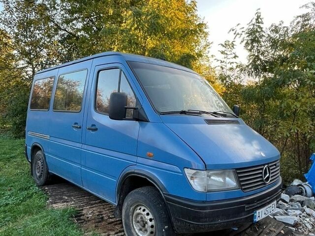 Синій Мерседес Sprinter, об'ємом двигуна 2.3 л та пробігом 800 тис. км за 4200 $, фото 1 на Automoto.ua
