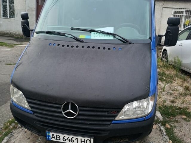 Синий Мерседес Sprinter, объемом двигателя 2.1 л и пробегом 270 тыс. км за 6725 $, фото 1 на Automoto.ua