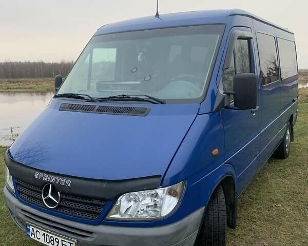 Синій Мерседес Sprinter, об'ємом двигуна 2.1 л та пробігом 650 тис. км за 7600 $, фото 1 на Automoto.ua