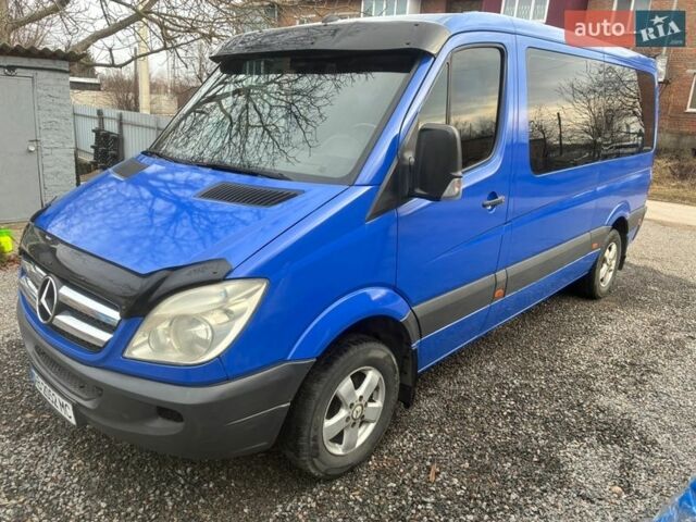 Синий Мерседес Sprinter, объемом двигателя 2.15 л и пробегом 512 тыс. км за 8800 $, фото 1 на Automoto.ua