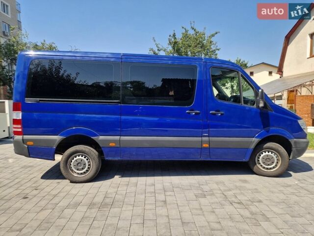Синий Мерседес Sprinter, объемом двигателя 2.14 л и пробегом 264 тыс. км за 18300 $, фото 1 на Automoto.ua